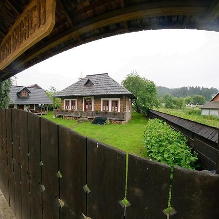 Vila Casa Bunicii Din Bucovina Vama  Exteriér fotografie