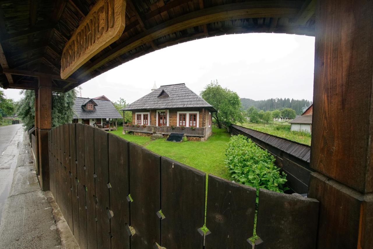 Vila Casa Bunicii Din Bucovina Vama  Exteriér fotografie