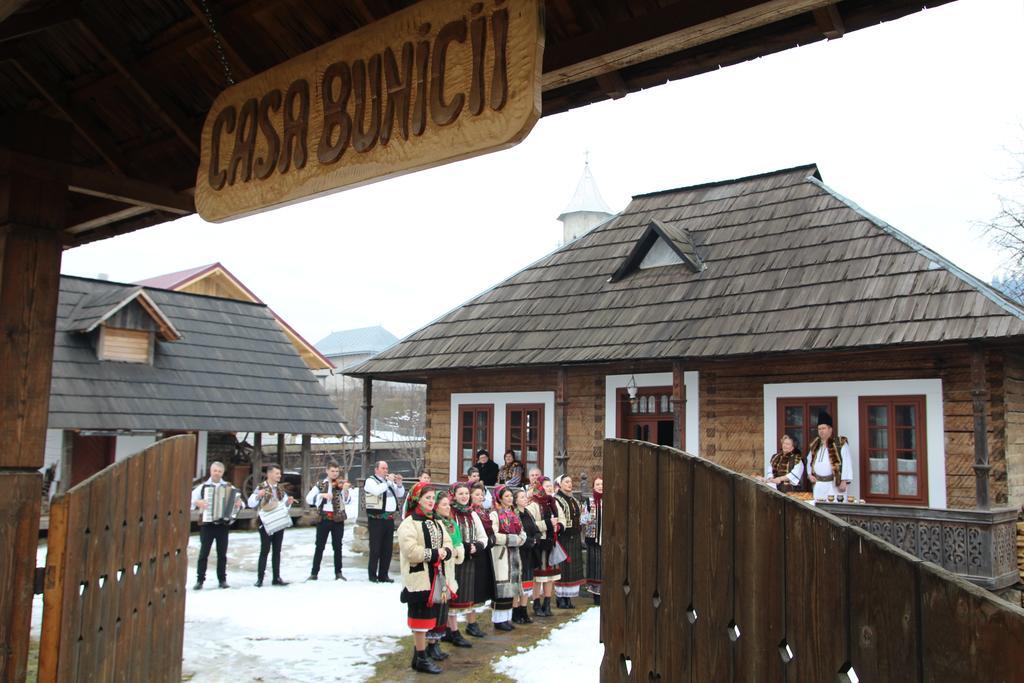 Vila Casa Bunicii Din Bucovina Vama  Exteriér fotografie